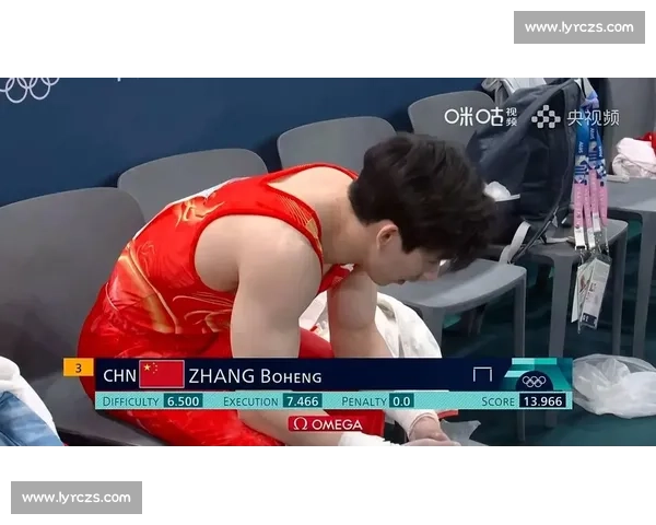 体操赛场惊险失误瞬间引发全场屏息观众热议运动员顽强完成动作